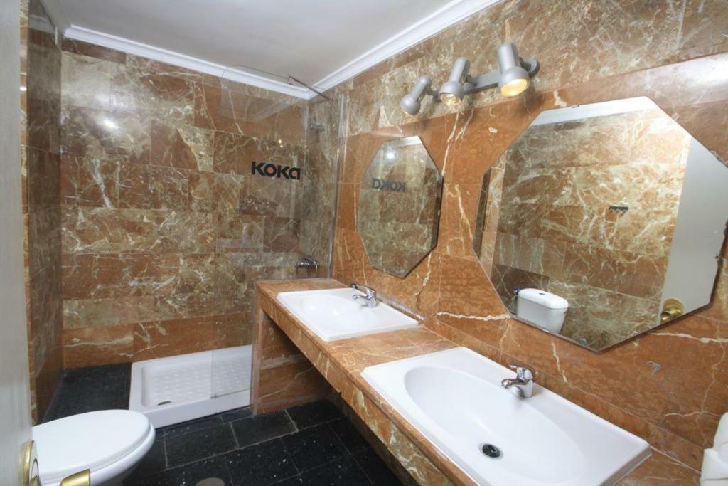 Apartamentos Koka Плая дел Инглес Екстериор снимка